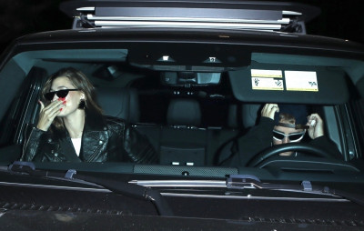 29.06 | Saindo da igreja Churchome, em Beverly Hills