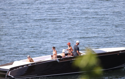 11.07 | Em um barco com amigos em Coeur d'Alene