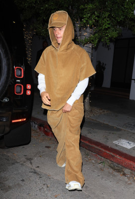 17.08 | Saindo do jantar no Catch Steak, em West Hollywood