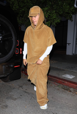 17.08 | Saindo do jantar no Catch Steak, em West Hollywood