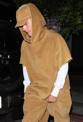 17.08 | Saindo do jantar no Catch Steak, em West Hollywood