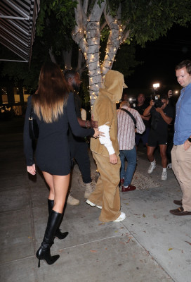 17.08 | Saindo do jantar no Catch Steak, em West Hollywood