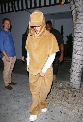 17.08 | Saindo do jantar no Catch Steak, em West Hollywood