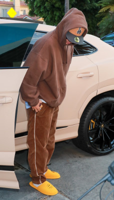 24.08 | Chega a Churchome, em Los Angeles