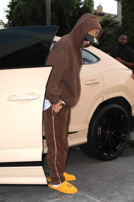 24.08 | Chega a Churchome, em Los Angeles