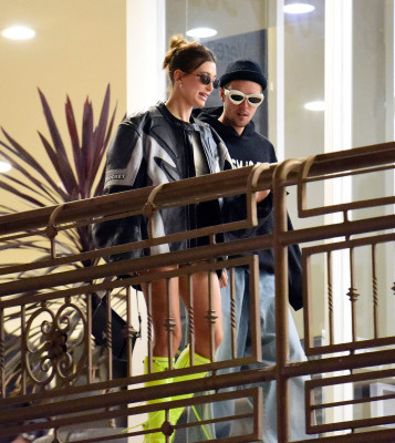 14.10 | Saindo do restaurante Sushi Park, em West Hollywood