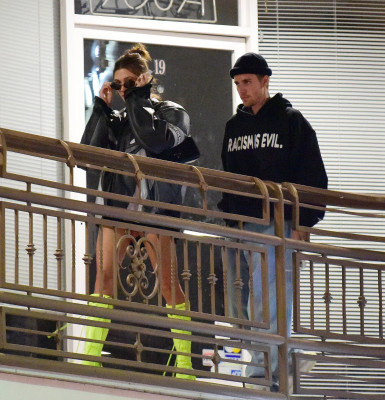 14.10 | Saindo do restaurante Sushi Park, em West Hollywood