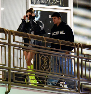 14.10 | Saindo do restaurante Sushi Park, em West Hollywood