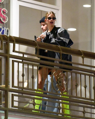 14.10 | Saindo do restaurante Sushi Park, em West Hollywood