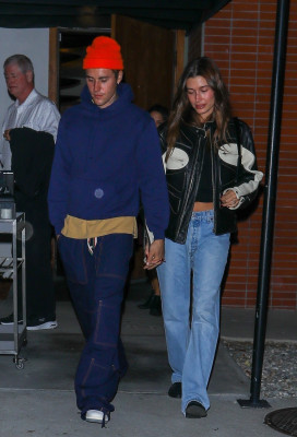 22.10 | Sai para jantar em West Hollywood