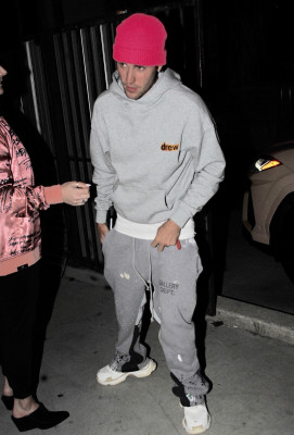 26.10 | Chega para um culto da Igreja Churchome em Beverly Hills