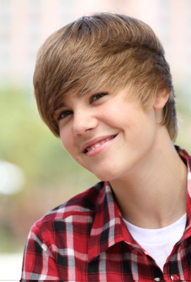 06.12 | Justin Bieber passeando em Bahamas