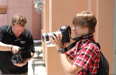06.12 | Justin Bieber passeando em Bahamas