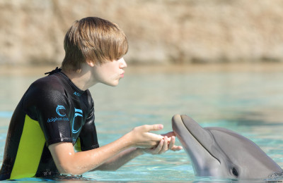 06.12 | Justin Bieber passeando em Bahamas