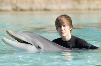 06.12 | Justin Bieber passeando em Bahamas
