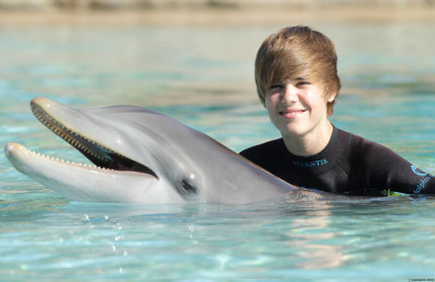 06.12 | Justin Bieber passeando em Bahamas