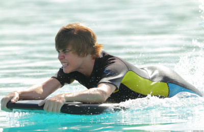 06.12 | Justin Bieber passeando em Bahamas