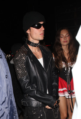 29.10 | Deixando a festa de Halloween de Vas Morgan em West Hollywood