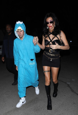 30.10 | Saindo para uma festa de Halloween em West Hollywood