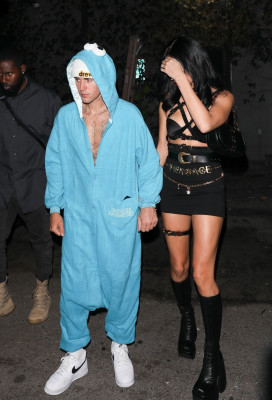 30.10 | Saindo para uma festa de Halloween em West Hollywood
