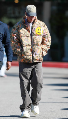 02.11 | Tomando um café em Beverly Hills