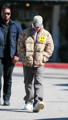02.11 | Tomando um café em Beverly Hills