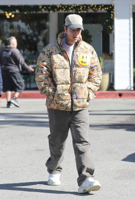 02.11 | Tomando um café em Beverly Hills