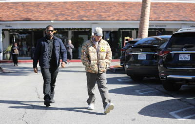 02.11 | Tomando um café em Beverly Hills