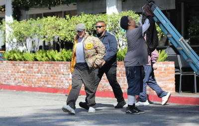02.11 | Tomando um café em Beverly Hills