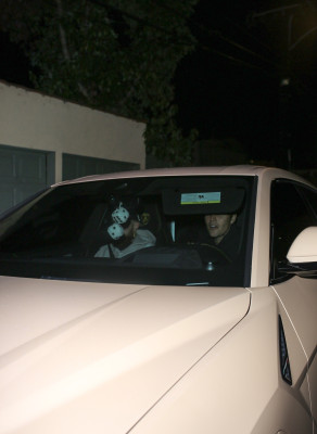 02.11 | Depois de jantar com um amigo no Craig's, em West Hollywood