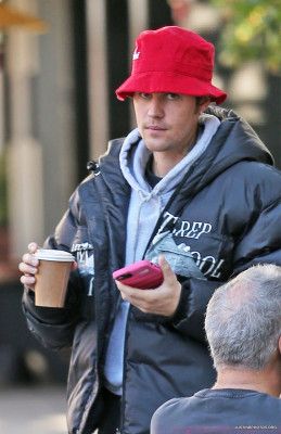 12 de novembro – Tomando café em Beverly Hills