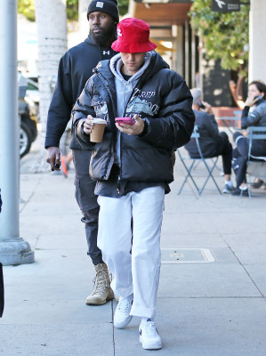 12 de novembro – Tomando café em Beverly Hills