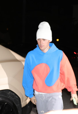 30.11 | Chega para um culto na Churchome em Beverly Hills