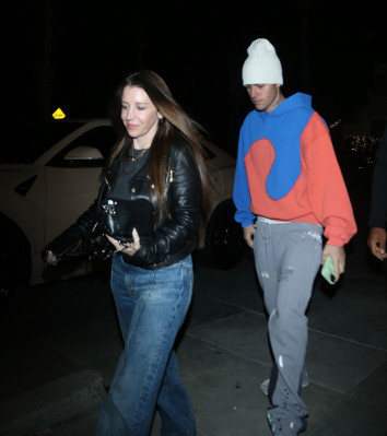 30.11 | Chega para um culto na Churchome em Beverly Hills