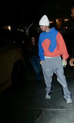 30.11 | Chega para um culto na Churchome em Beverly Hills