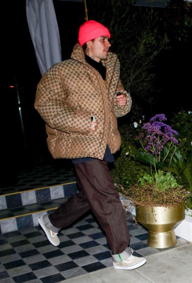 03.12 | Saindo do The Birds Street Club em West Hollywood