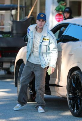 13.12 | Chegando ao Beverly Glen Deli, em Los Angeles