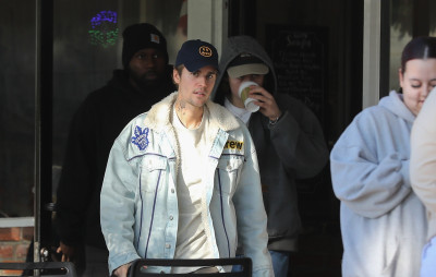 13.12 | Saindo do Beverly Glen Deli em Los Angeles