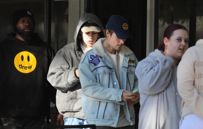 13.12 | Saindo do Beverly Glen Deli em Los Angeles