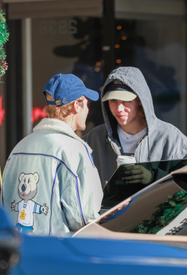13.12 | Saindo do Beverly Glen Deli em Los Angeles