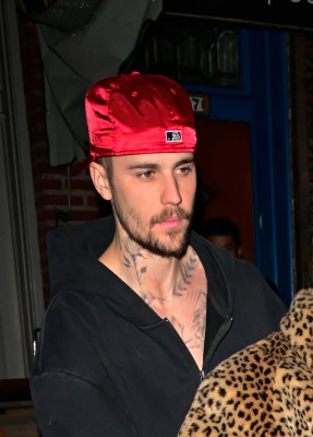 06.02 | Justin e Hailey Bieber em Nova York.