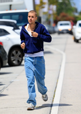 03.05 | Aparição em Los Angeles, Califórnia.