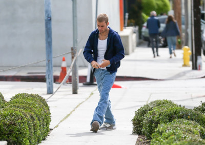 03.05 | Aparição em Los Angeles, Califórnia.