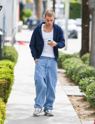 03.05 | Aparição em Los Angeles, Califórnia.