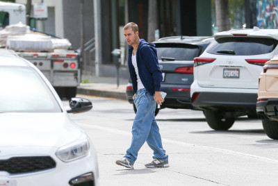 03.05 | Aparição em Los Angeles, Califórnia.