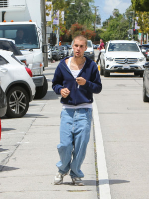 03.05 | Aparição em Los Angeles, Califórnia.