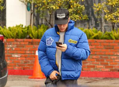 21.03 | Aparição em Los Angeles, Califórnia.