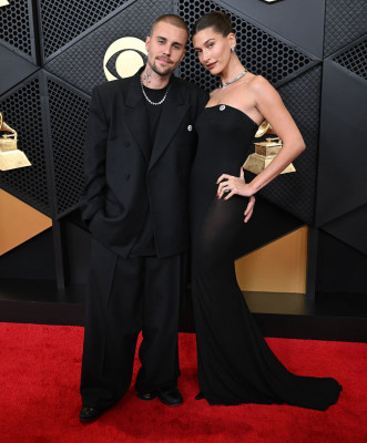 01.02 | Justin Bieber e Hailey Bieber no redcarpet da 68ª edição do Grammy Awards em Los Angeles