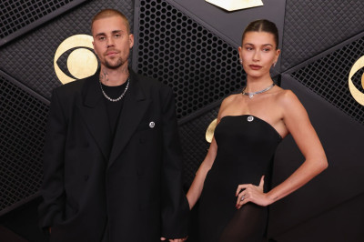 01.02 | Justin Bieber e Hailey Bieber no redcarpet da 68ª edição do Grammy Awards em Los Angeles