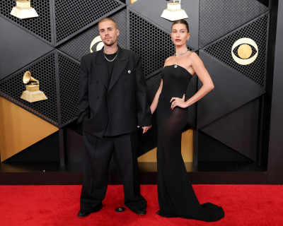 01.02 | Justin Bieber e Hailey Bieber no redcarpet da 68ª edição do Grammy Awards em Los Angeles